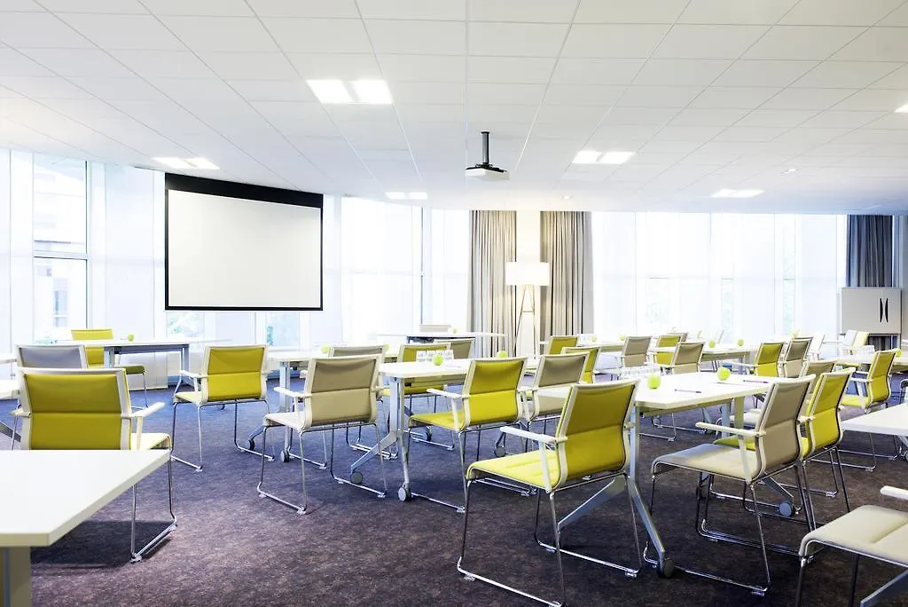 Novotel Rotterdam Brainpark 4*,